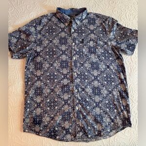 NWOT Ben Sherman Printed Short Sleeve Button Down Size Large